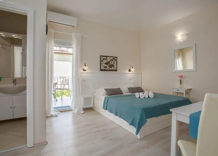 Strandnahes Mit 60m2 Grossem Pool, Bbq, Liegen, Nur 800 Meter Zum Appartement